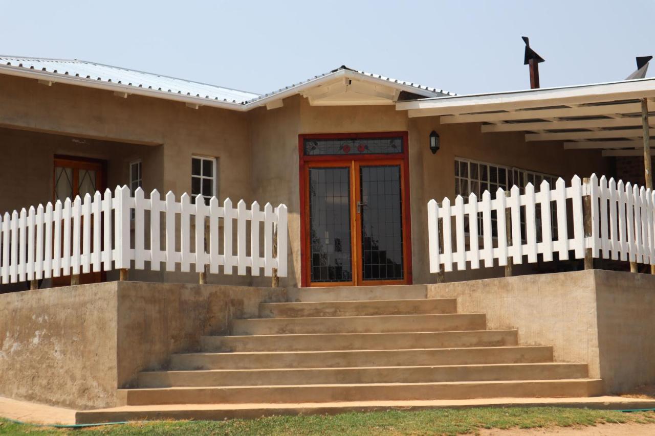 Rocks & Roses Farm Stay Lochiel Εξωτερικό φωτογραφία